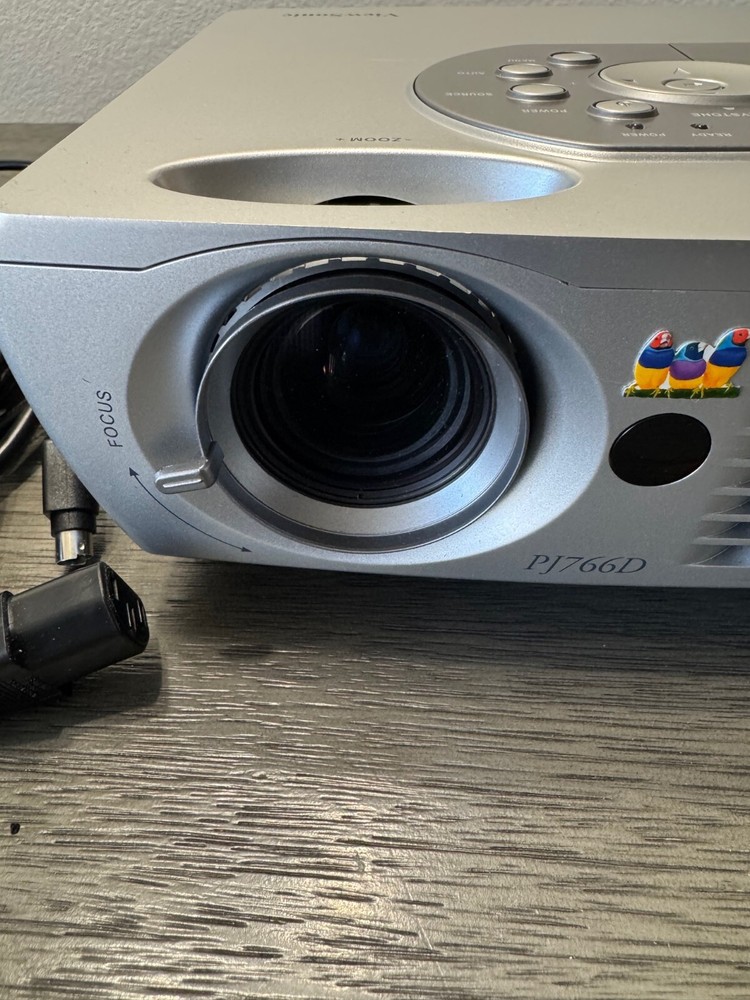 ViewSonic PJ7664 DLP Projector