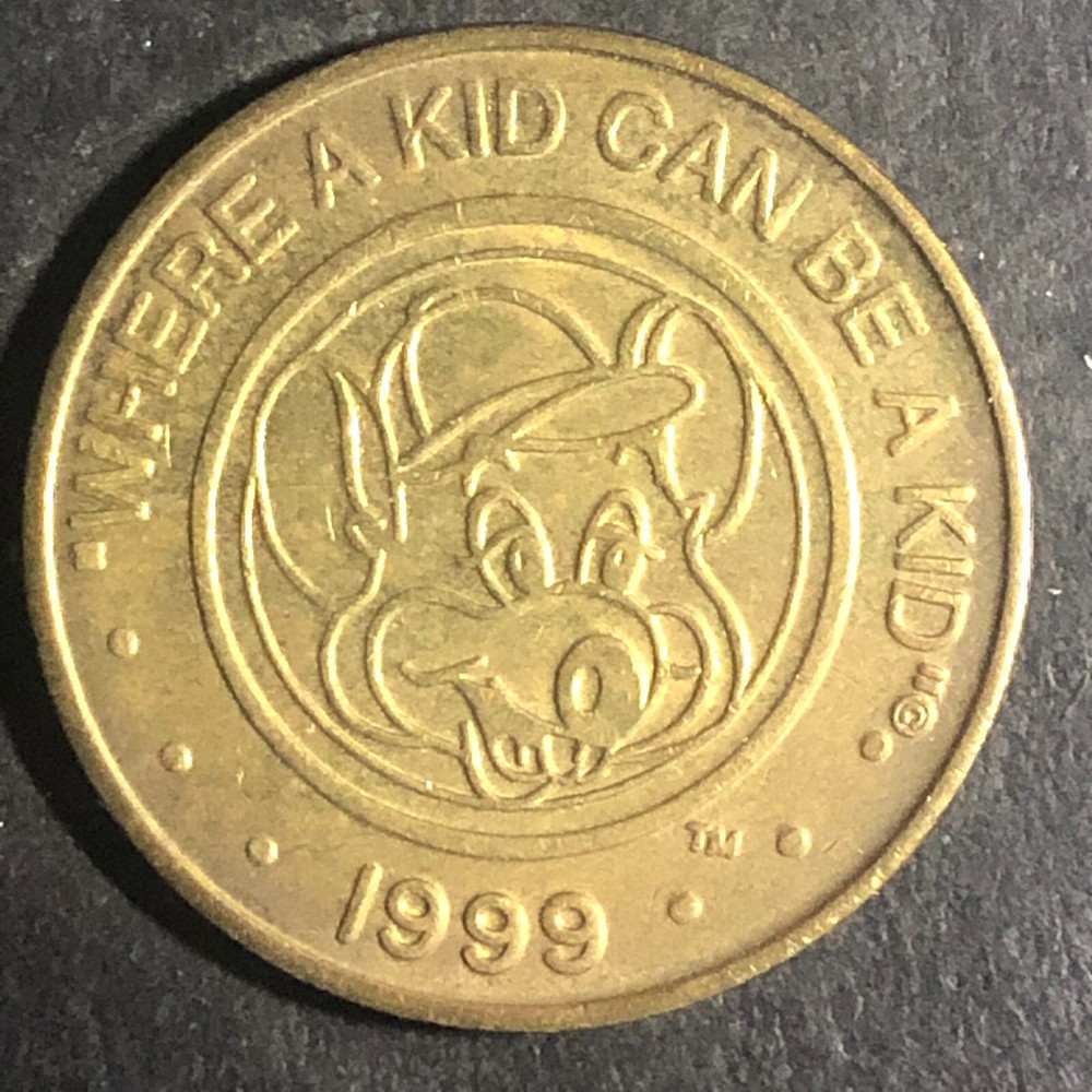 Chuck E. Cheese Brass 25c Arcade Token 1999 25mm
