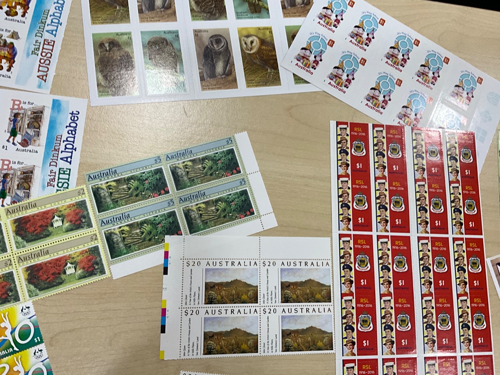 Australia stamps MNH modern Full Gum Face Value $1000+ xx132