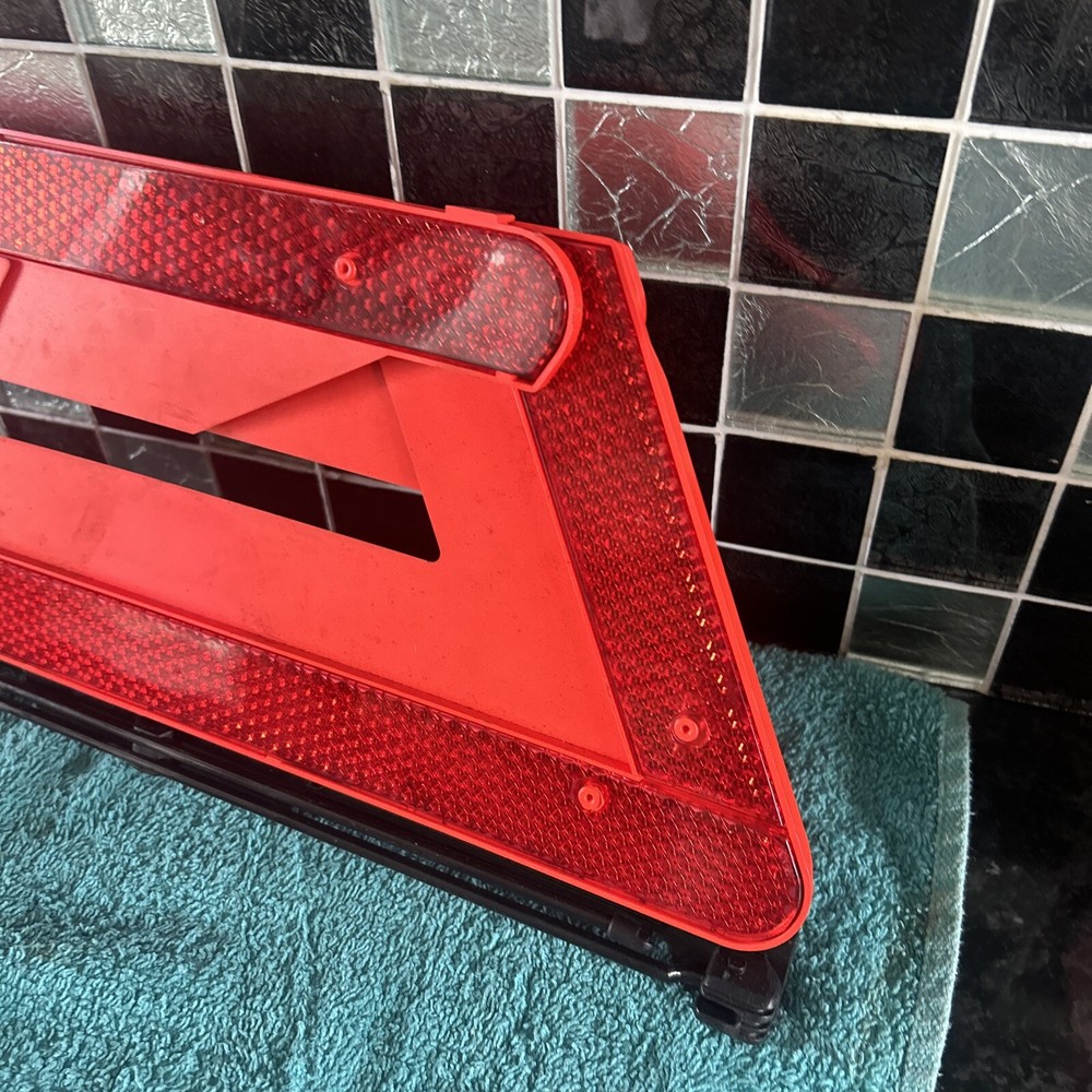 Audi A4 2003 Emergency Triangle