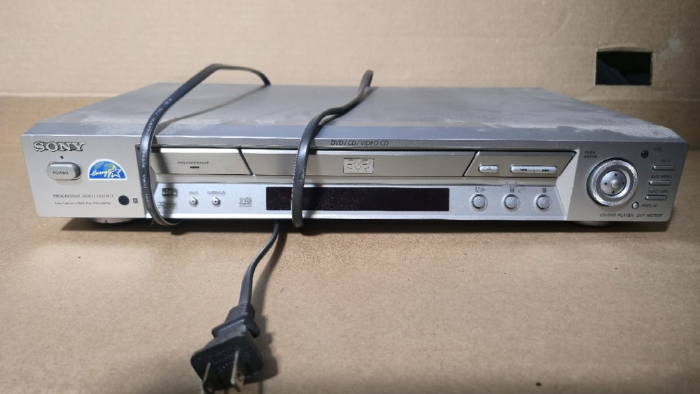 Sony DVP-NS700P CD/DVD Player