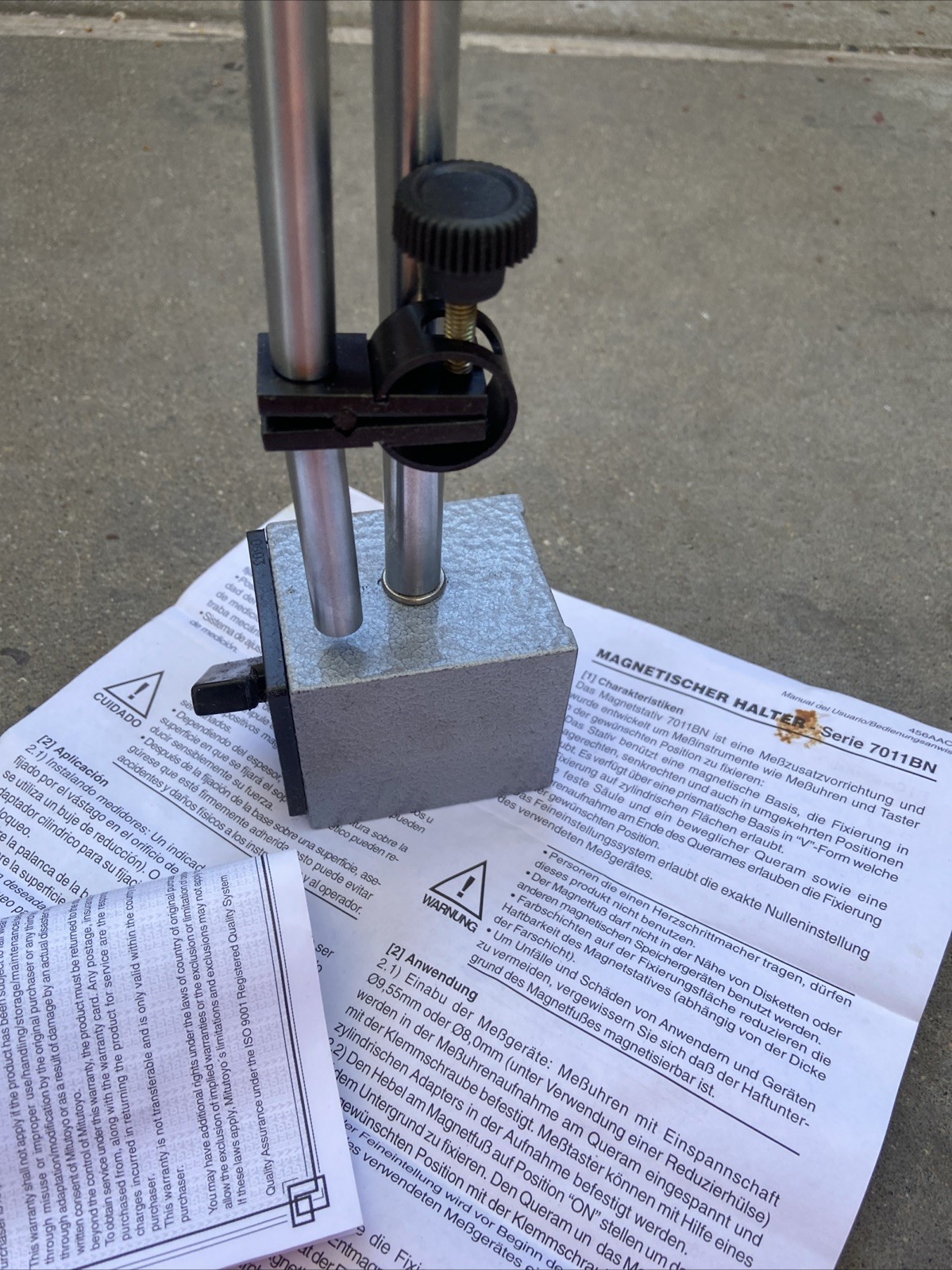 Mitutoyo 7011BN Magnetic Stand