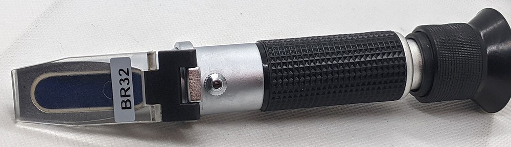 Today's Instruments Co. LTD Model Br32 Refractometer in Brix Units
