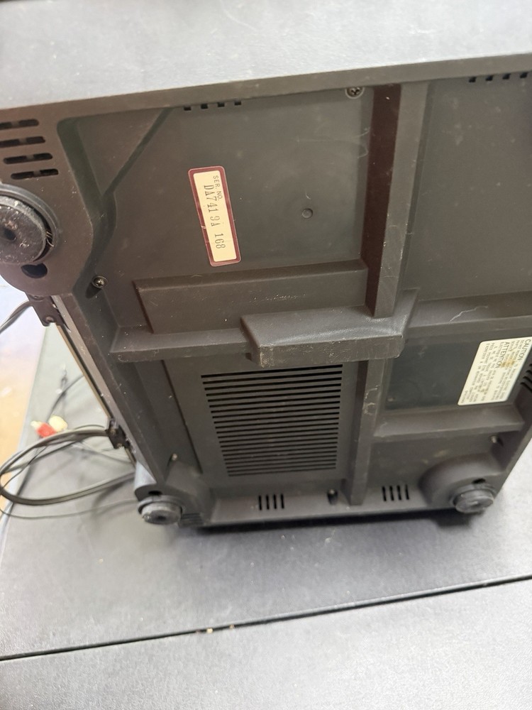 Vintage Technics SL-1650 Direct Drive Automatic Turntable Stacking Spindle READ