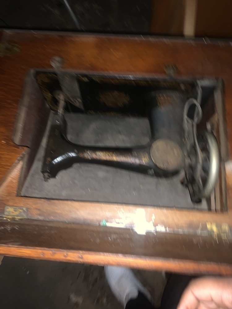 Singer Sewing Machine