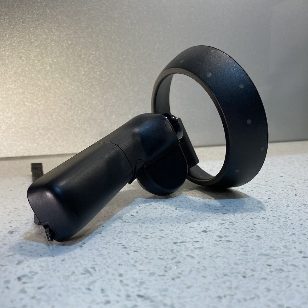 HP 938832-001 TPC-Q044-C1 Virtual Windows Mixed Reality VR Controller (RIGHT)