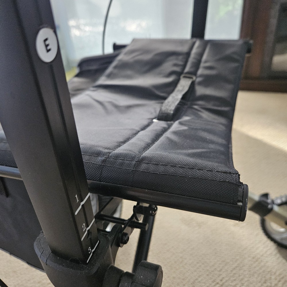 OASIS-SPACE ROLLATOR WALKER, EXCELLANT CONDITION, LTD USE , HEAVY DUTY