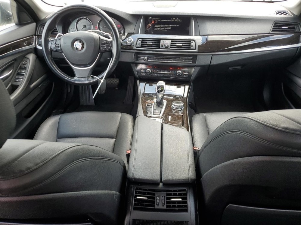 528I 2016 Glove Box 4972146