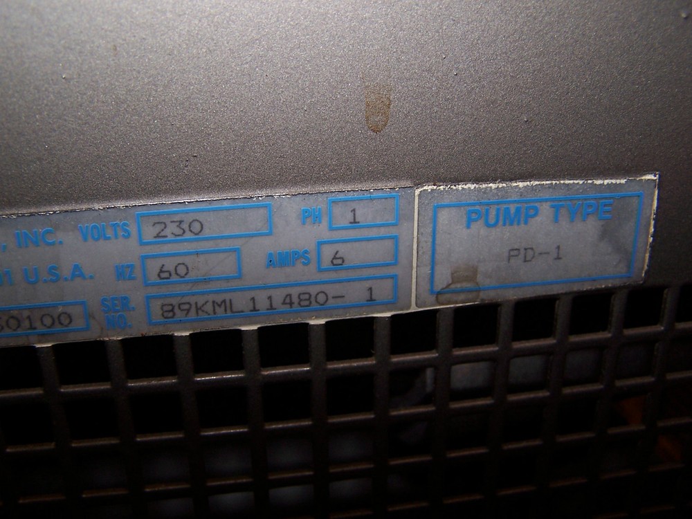 NESLAB CFT-33 COOLFLOW REFRIGERATED RECIRCULATOR CHILLER PD-1 335104030100