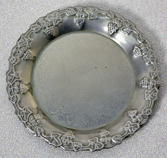 Embossed Silver Plated Etched Grape & Vine Wine Bottle Coaster