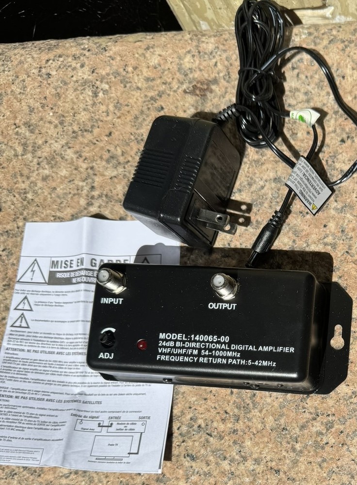 Monster 24DB Signal Amplifier with Return Path NIB