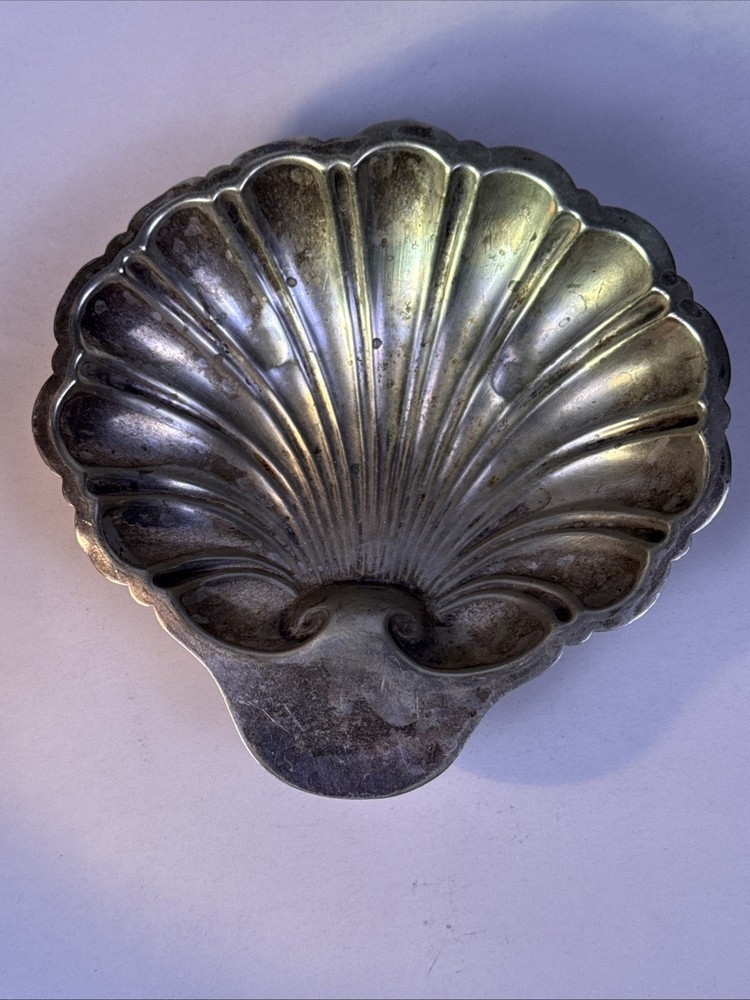 Shell Shaped Silver Plated Footed Trinket Candy Dish.