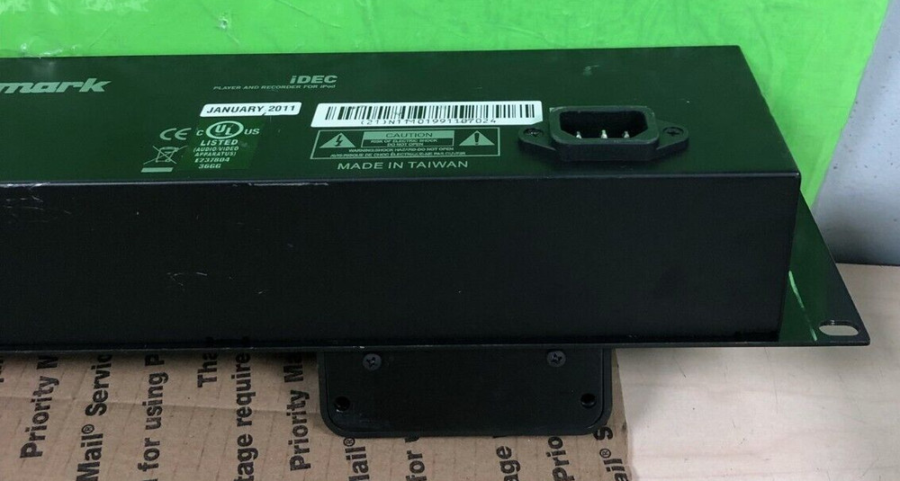 Numark iDEC A/V Playback and Recording Rack Interface for iPod (TESTED)