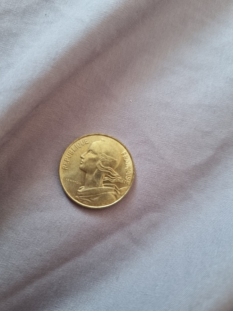 French 10 Centimes 1983