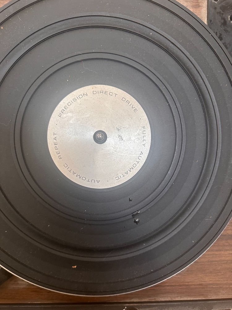 Realistic LAB-440 Direct Drive Automatic Turntable Tested No Cover