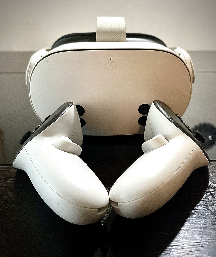 Barely Use Vr Three Only Have Had It For Two Months ￼