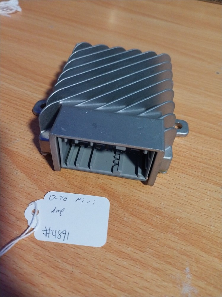 17-20 Mini Cooper Audio Amp Amplifier 2622506