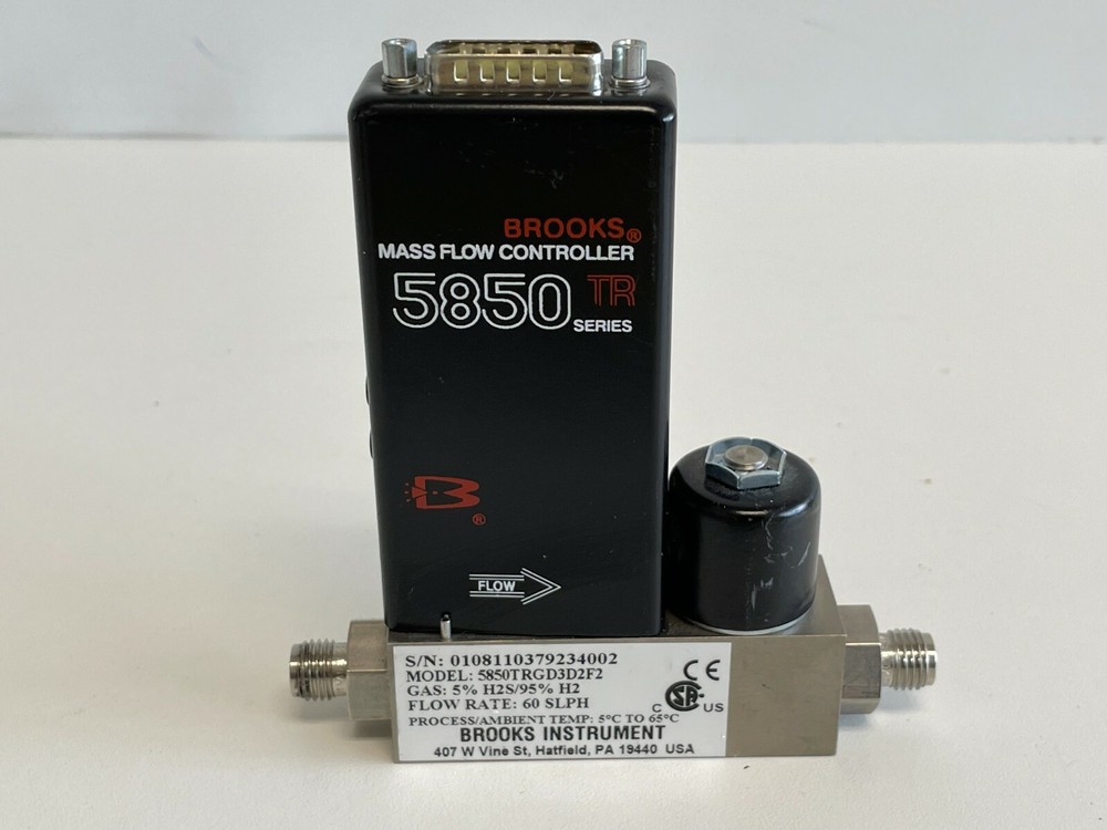 U2:  Brooks 5850TR Mass Flow Controller 5850 TR Series