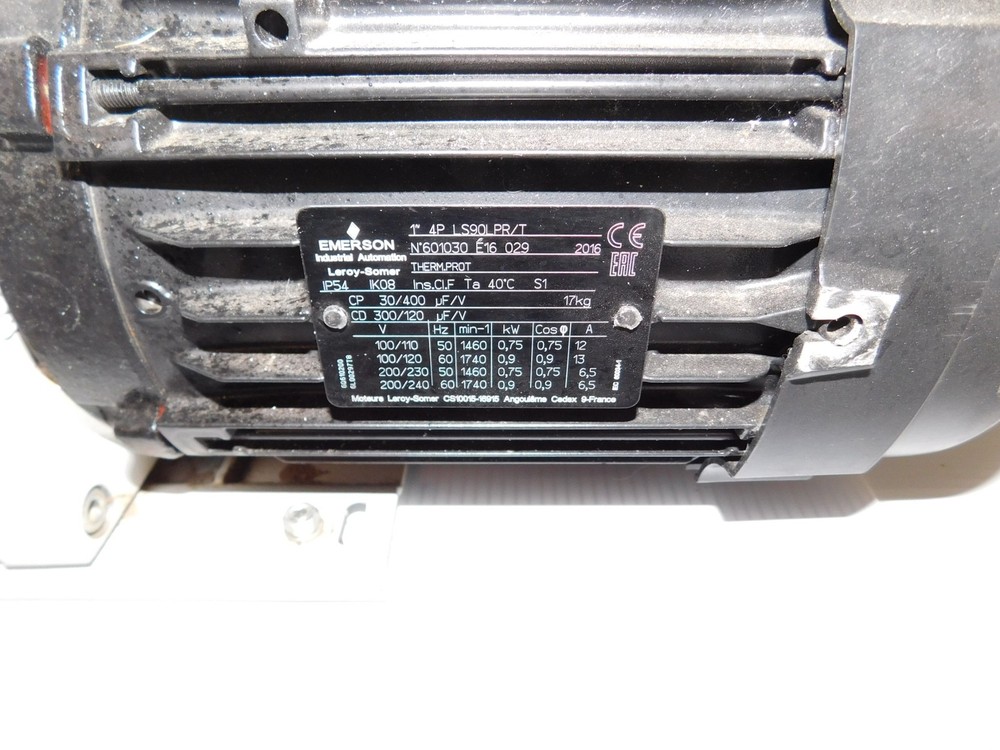 PFEIFFER TYPE UNO 30M VACUUM PUMP (SCW29)
