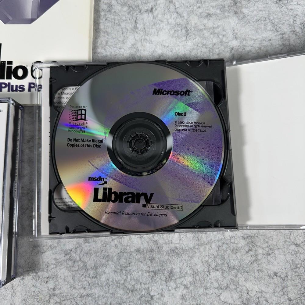 Microsoft Visual Basic Studio 6.0 Pro FoxPro C++ 659-00390 X04-86322 Software