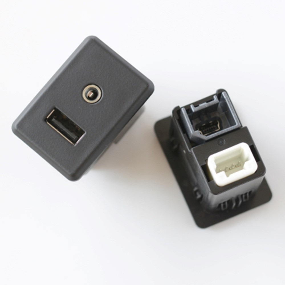 USB AUX Interface Panel Socket for Nissan Versa 2015 2017 Center Console Fit