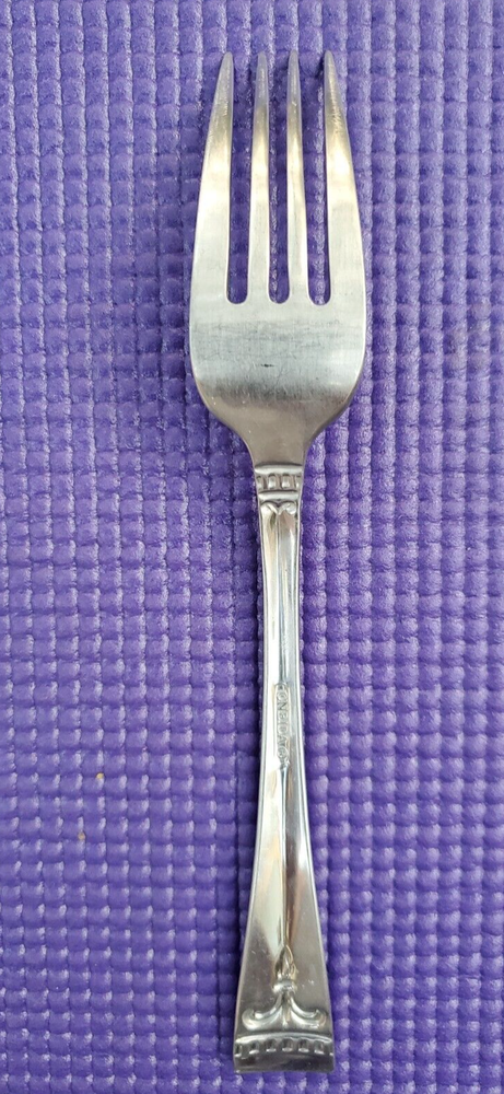 Oneida Acropolis Stainless Flatware DINNER FORK 7 1/4"