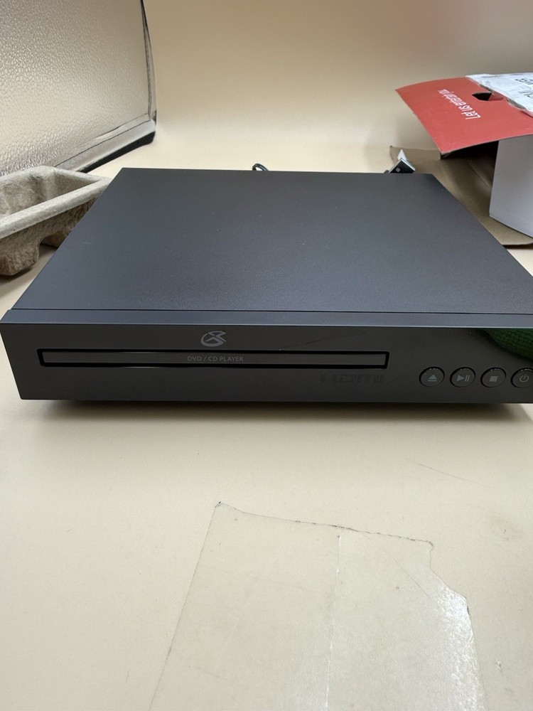 GPX DH300B DVD Player With Remote