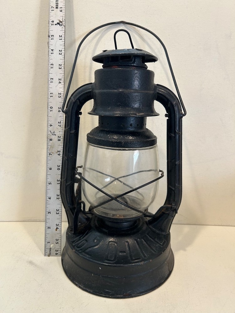 Antique Dietz No. 2 D-Lite Lantern