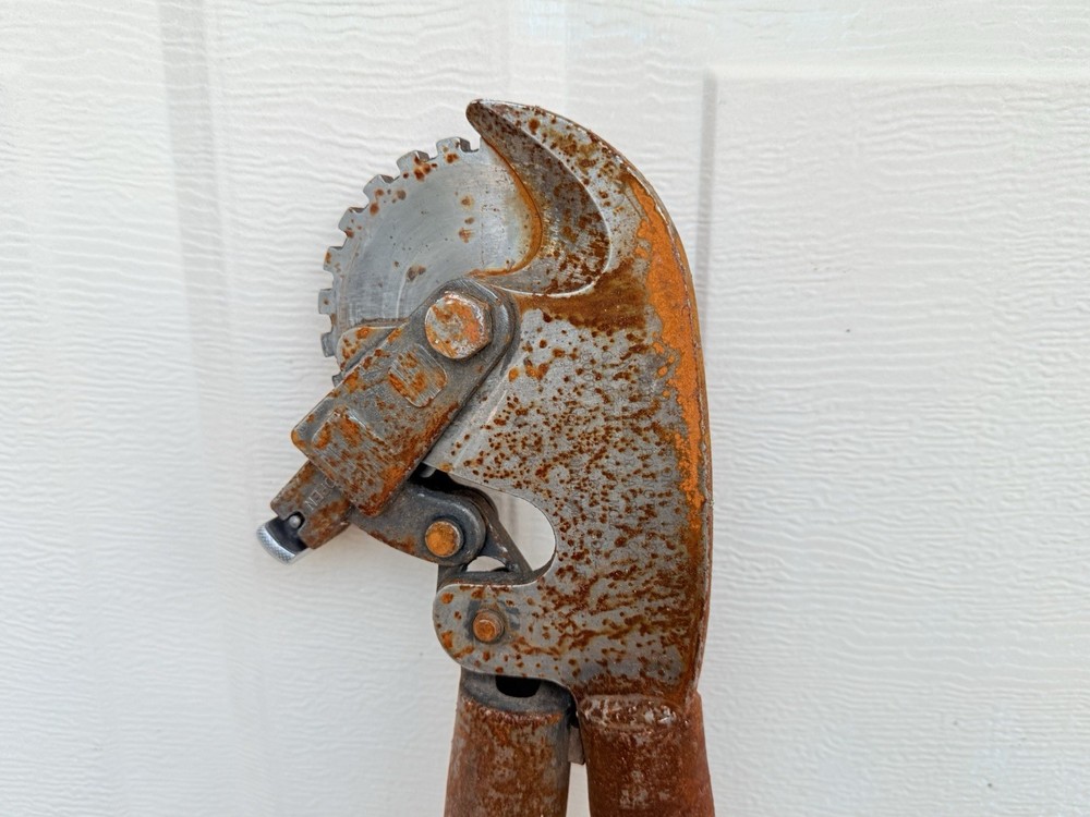 Greenlee Ratcheting Cable Cutter