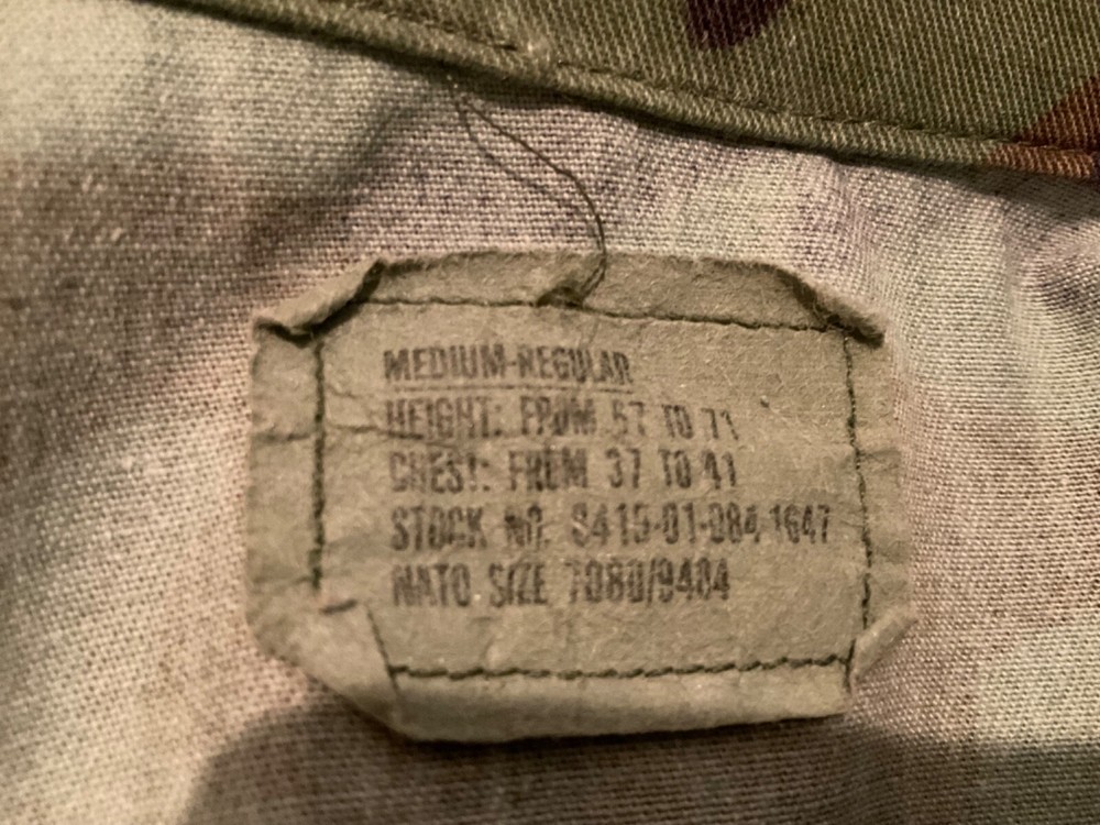 VINTAGE RAMBO COMBAT JACKET JUNGLE CAMO ( MEDIUM REGULAR ) AS IS