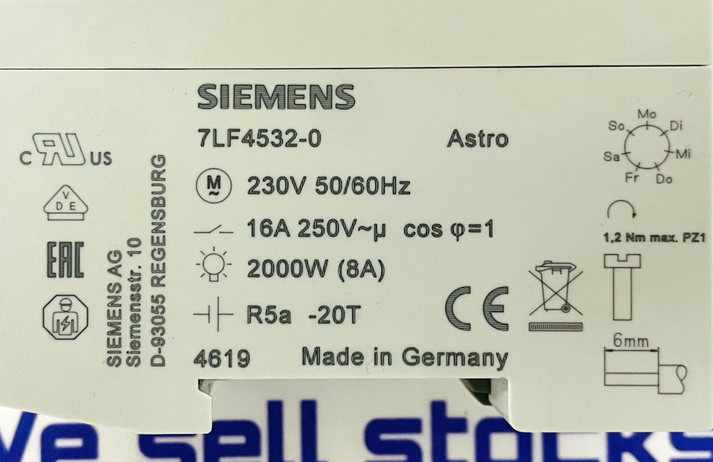 SIEMENS 7LF4532-0 Digital Time Switch
