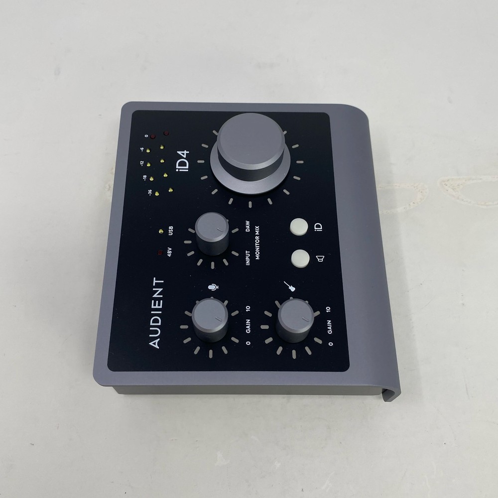 Audient iD4 MKII USB-C Audio Interface Black 2x2
