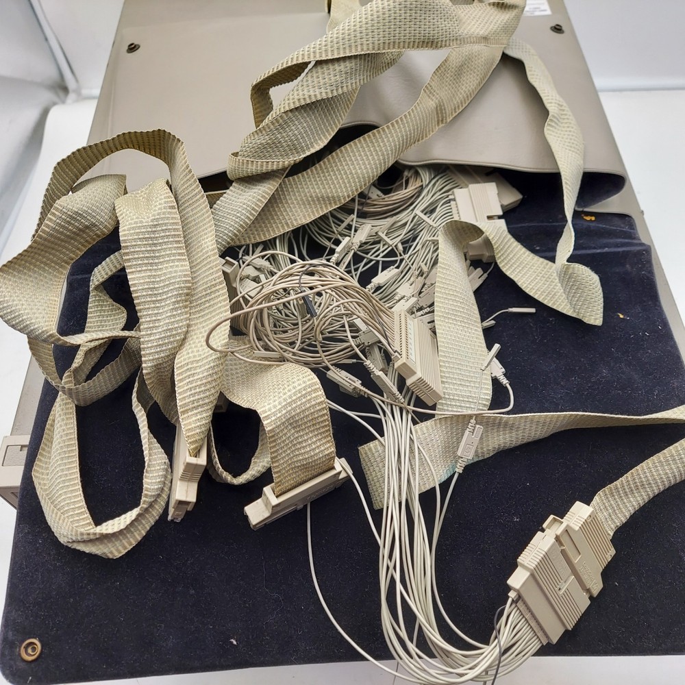 Hewlett Packard HP 16500A Logic Analysis System w/ 16510A Module