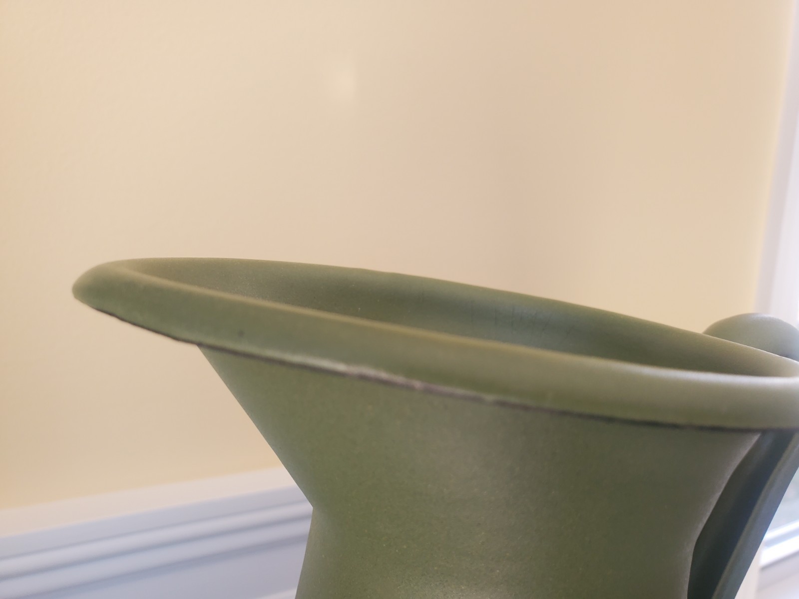 IKEA FARMHOUSE STYLE MATTE GREEN STEEL ENAMEL 9 INCH VASE/JUG