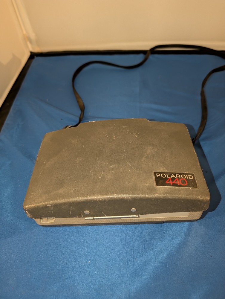 Vintage Polaroid 440 Automatic Land Camera UNTESTED