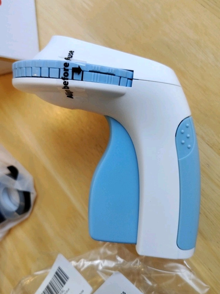 Phomemo E975 Embossing Label Maker Machine with 3 Tapes