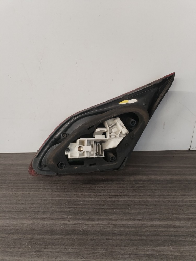 VAUXHALL ASTRA J 2010 LEFT PASSENGER SIDE REAR TAIL LIGHT E245027