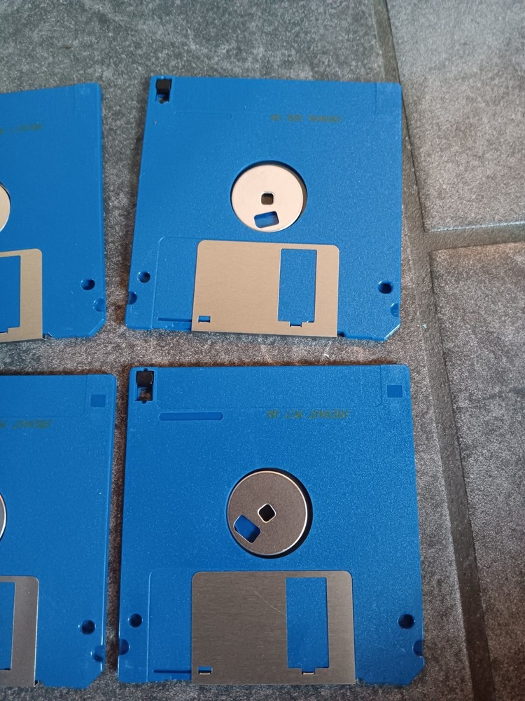 6 Disks Amiga Workbench Version 3.1 UNTESTED Sold As Is
