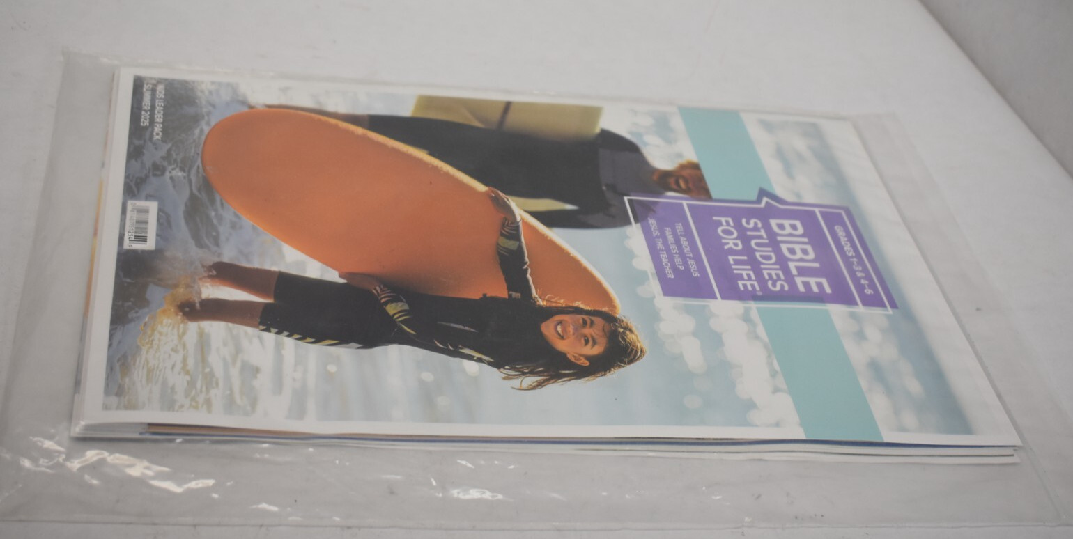 Bible Studies for Life Kids Grades 1-3 & 4-6 Leader Pack CSB/KJV Summer 2025