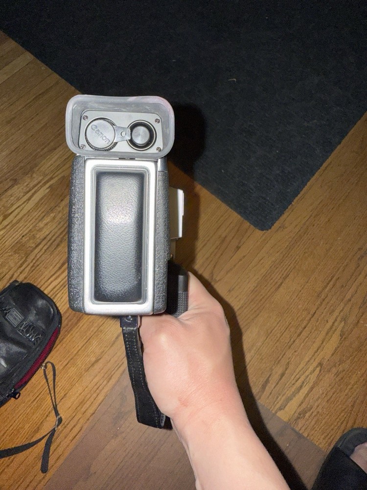 Canon Auto Zoom 814 Electronic Super 8 Camera