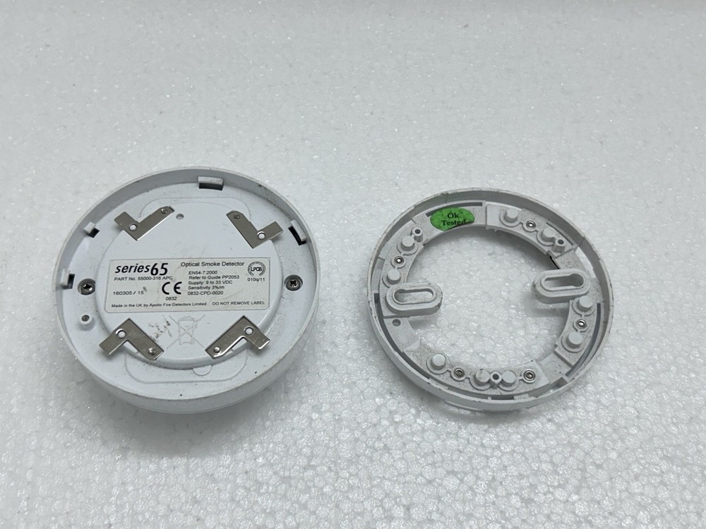 Apollo 55000-316 Optical Smoke Detector Series 65 With Base