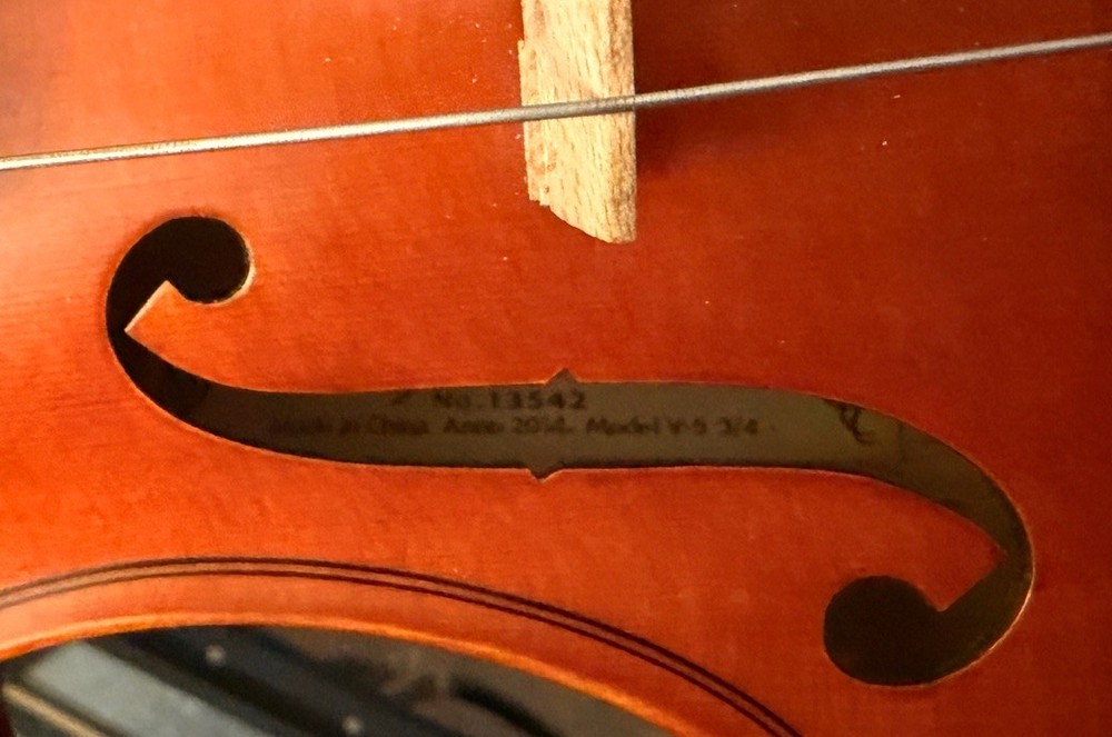 Yamaha Violin Model V-5 3/4 Size with Case