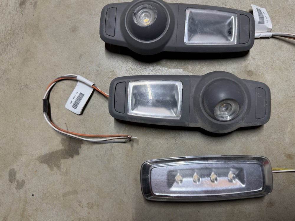 Peterbilt 579 Dome Light Set Daycab