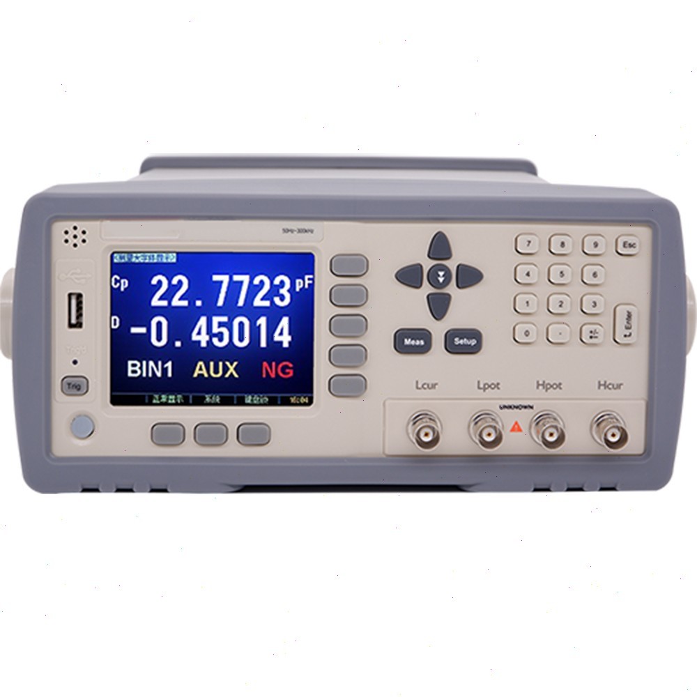 High Frequency LCR Meter with DC BIAS -2.5V~+2.5V (0.5%+0.005V) DCR Function