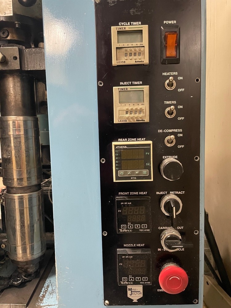 Injection Molder (Mini-jector 55)