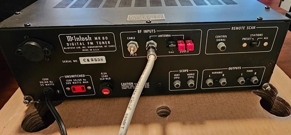 McIntosh MR80 Tuner