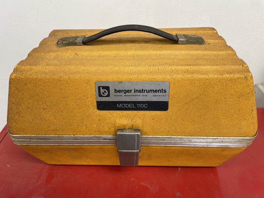 Berger Instruments 110C Service Dumpy Level With Case And Accessories/ Manual