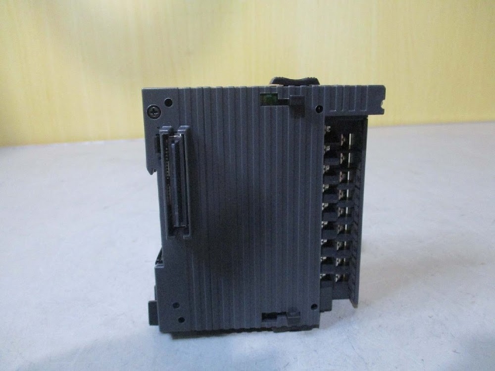 KEYENCE KV-DA40 PLC Analog Output Module USED