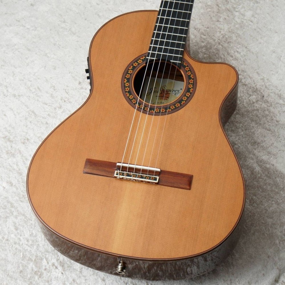 Jose Ramirez Estudio 140 CWE Classical Guitar Used