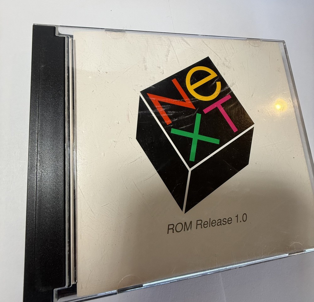 Early Next Disk Software Release ROM Release 1.0 Next Macintosh apple vintage